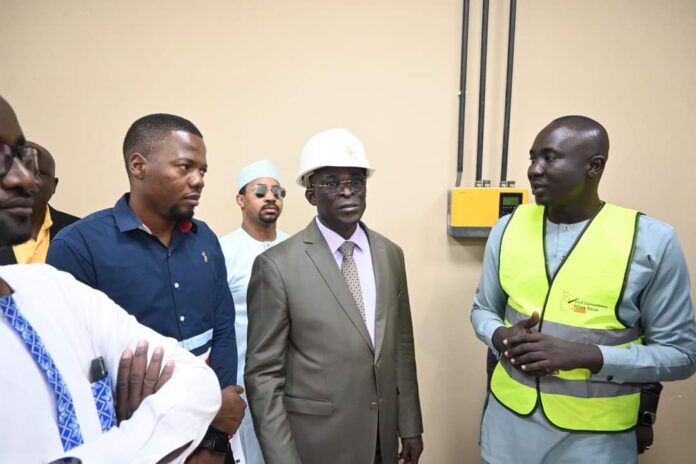 Tchad : Boukar Michel sur les sites du Projet de Modernisation des Infrastructures et des Communications électroniques.
