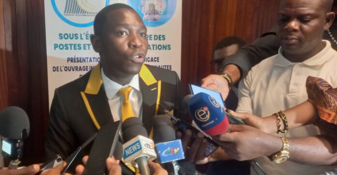 « Le réveil des internautes » de Japhet Djetabe, une invite à la citoyenneté sur internet