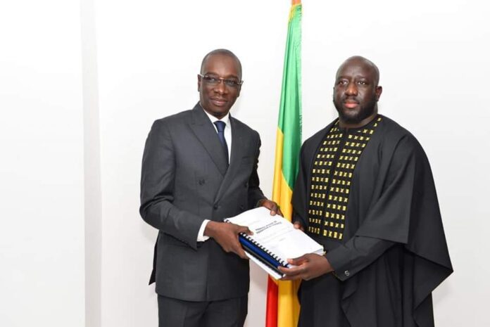 Sénégal: Moussa Bocar Thiam passe le témoin à Alioune Sall, les défis du nouveau ministre de la Comm’, des télécoms et du Numérique