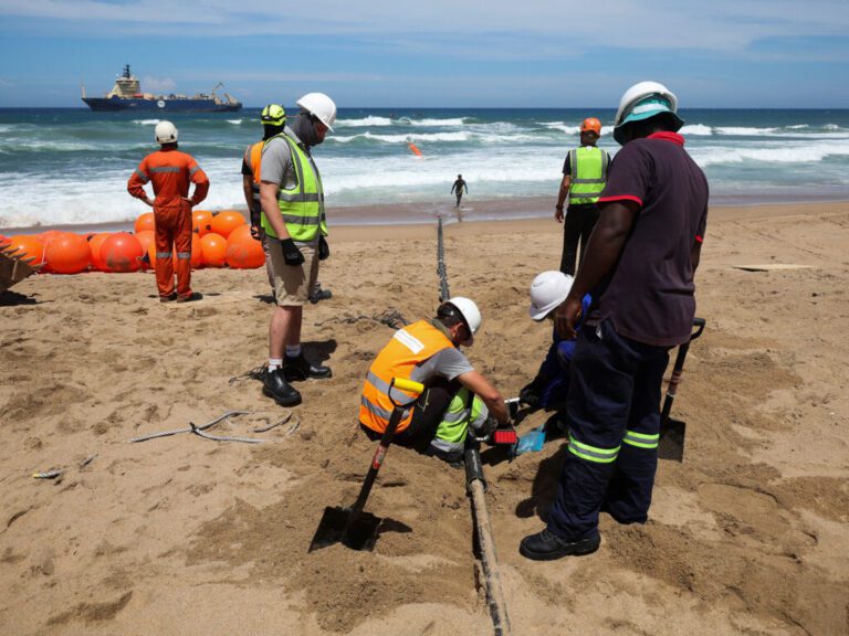 Afrique de l’ Est : La Rupture des câbles sous-marins EASSy et Seacom cause une panne internet