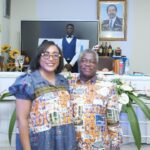 Pr Philemon Zoo Zame et la Major de la Promo
