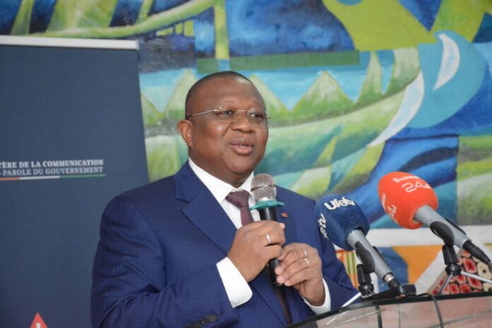 Côte d’Ivoire : le ministre Amadou Coulibaly à la chasse des « sorciers numériques »