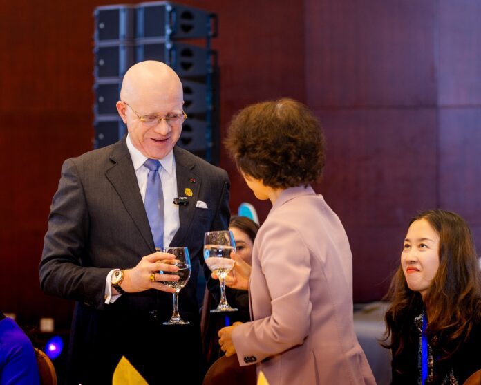 Coopération : La Chine et le Congo signent un accord dans le domaine de l’audiovisuel en ligne