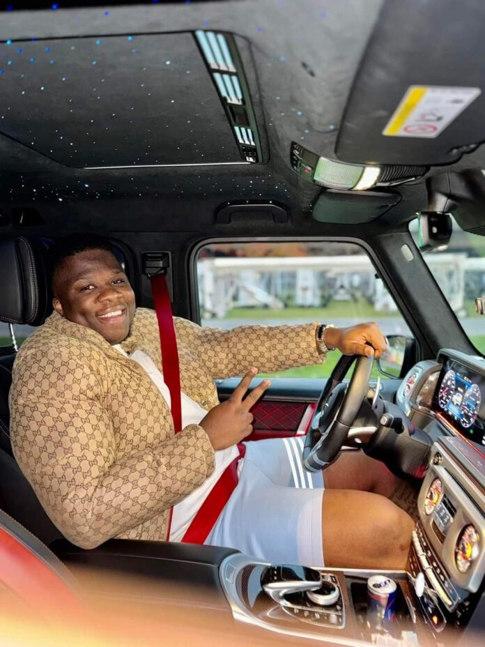 Côte d’ Ivoire : Soupçonné de blanchiment de capitaux, l’influenceur web « Apoutchou » risque gros