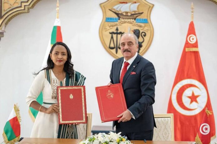 Coopération : Madagascar et la Tunisie s’allient dans les domaines de la poste, des TIC et de l’économie numérique