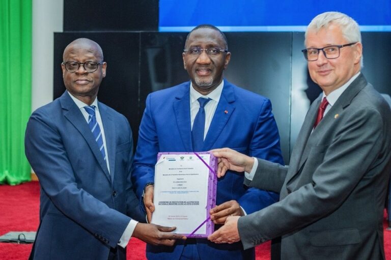 Côte d’Ivoire : Réception de la stratégie nationale Industrie 4.0 