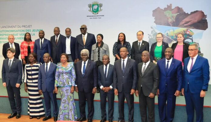 Côte d’Ivoire :  45 000 jeunes bientôt formés aux compétences numériques et à l’entrepreneuriat vert grâce au projet Génie