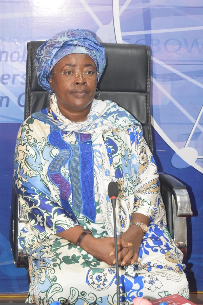 Cameroun : La ministre des Postes et Télécoms, Minette Libom Li Likeng, investit dans la transformation digitale féminine