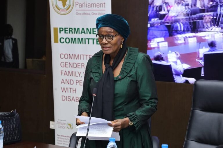 « Jedolo, c’est pas du Ndolo. Mais, du porno ! » : la ministre camerounaise tire la sonnette d’alarme