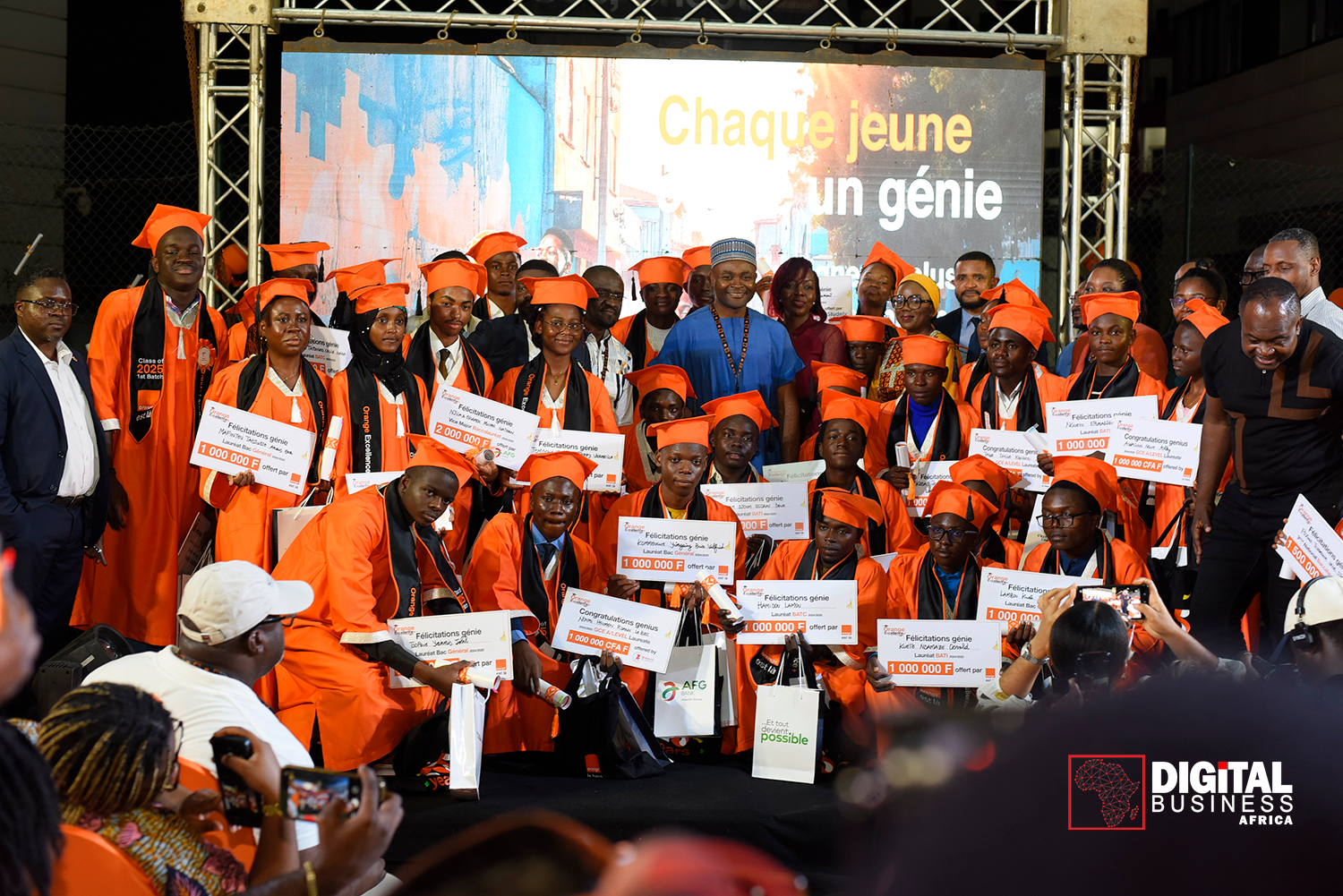 Orange Cameroun _et Cie récompense_nt l’excellence scolaire 1