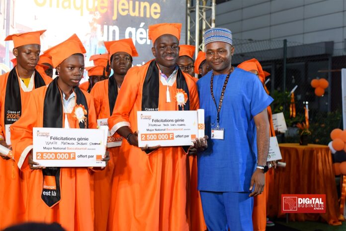 Orange Excellence+ : 30 lauréats nationaux primés pour 34,5 millions FCFA – Yves Kom rappelle que « l’excellence est une attitude »