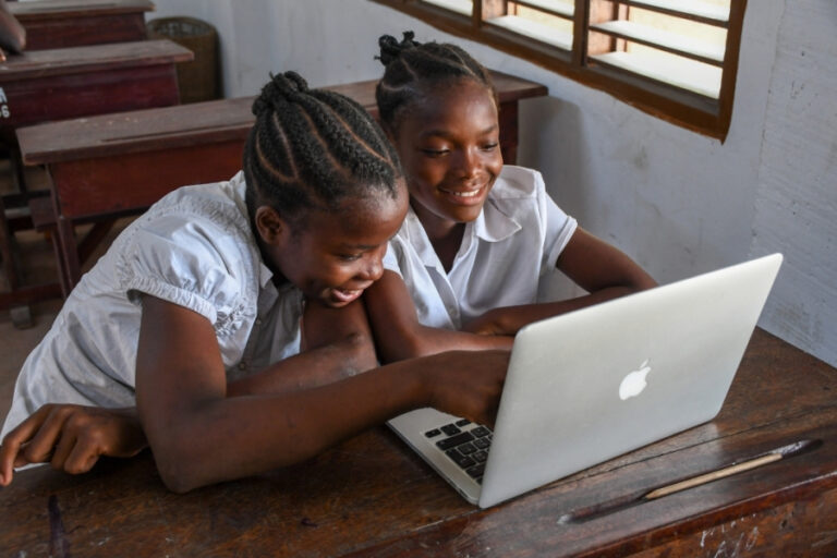 E-education/RD Congo : Certains modules d’enseignement digitalisés