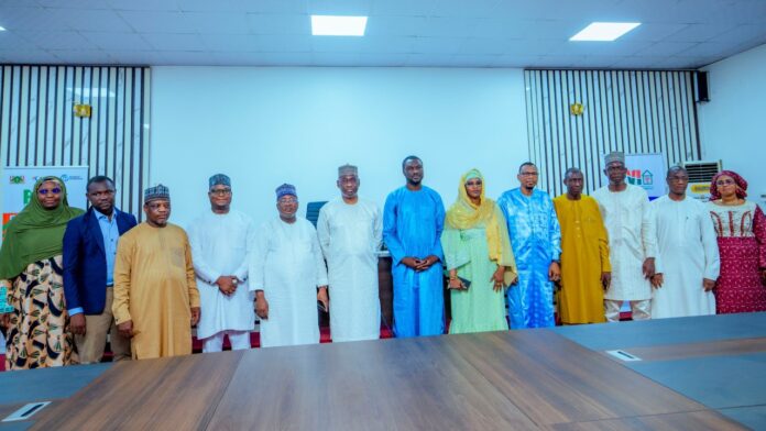 Transformation numérique : le Niger muscle son administration avec un important appui technologique du Projet Villages Intelligents