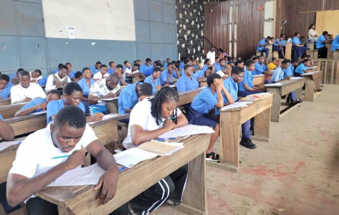 Fuite d’épreuves aux examens : Pas de technologie fiable à 100% pour stopper la saignée ! La vertu, unique solution Fuite d’épreuves aux examens : Pas de technologie fiable à 100% pour stopper la saignée ! La vertu, unique solution
