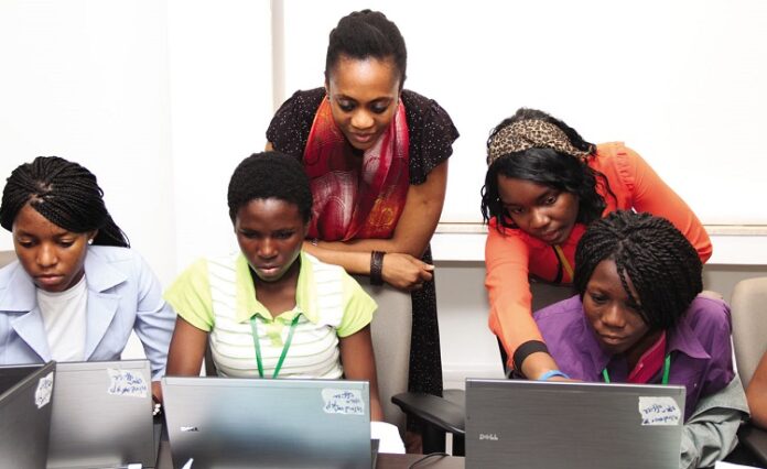 Congo : Plus de 1000 femmes seront formées aux métiers du numérique et à l’IA Congo : Plus de 1000 femmes seront formées aux métiers du numérique et à l’IA