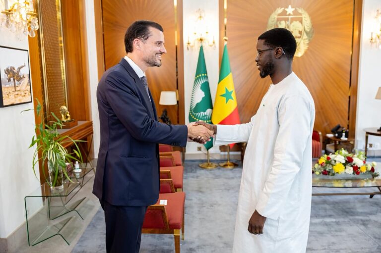 Sénégal : Diomaye Faye acte un partenariat à 150 millions $ avec Helios Towers 