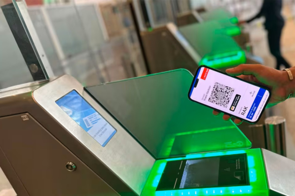 Aéroports : le Maroc déploie « Pax Check » et fait disparaître la carte d’embarquement papier Aéroports : le Maroc déploie « Pax Check » et fait disparaître la carte d’embarquement papier