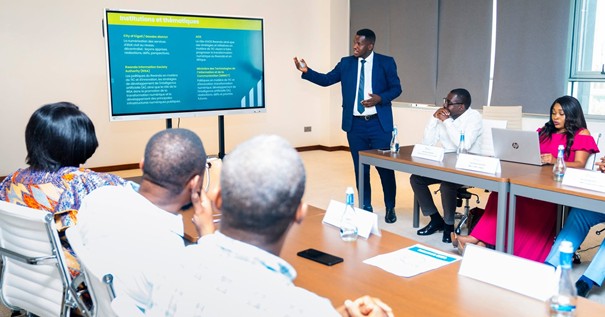 E-gouvernance : après le Liberia, le Gabon étudie à son tour le modèle numérique du Rwanda et l’expérience Irembo E-gouvernance : après le Liberia, le Gabon étudie à son tour le modèle numérique du Rwanda et l’expérience Irembo