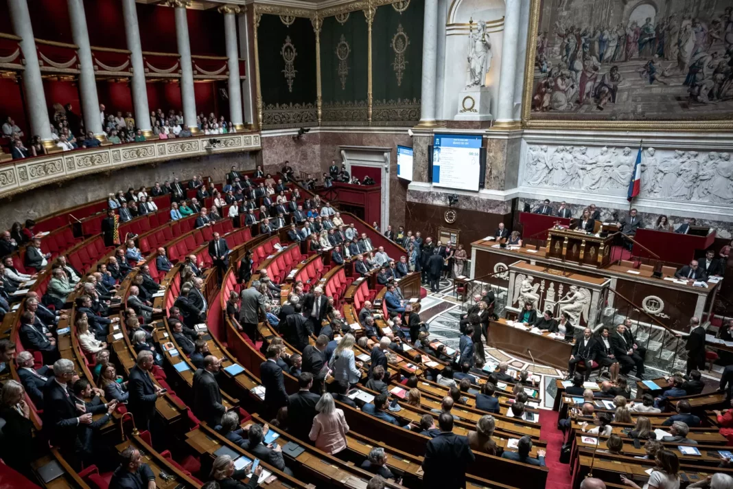 France : les députés adoptent une taxe de 0,055 euro par gigaoctet de données envoyées par Google, Meta, Netflix et les géants du numérique
