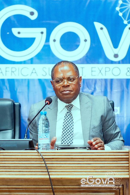 Valentin Mbozo’o : « Le numérique, c’est la voie du salut pour les zones les plus reculées » Valentin Mbozo’o