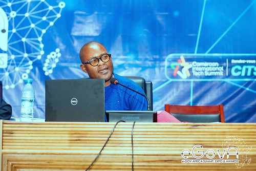 Dr Hervé Tiwa : « Le citoyen aujourd’hui ne demande plus à l’État, il demande à la machine » Dr Hervé Tiwa : « Le citoyen aujourd’hui ne demande plus à l’État, il demande à la machine »